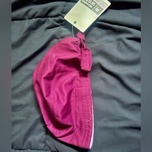 Wonder works magenta scrub top